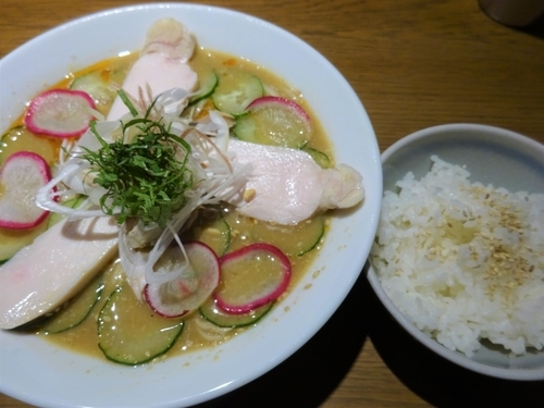 「冷や汁ソバ 850円 ＋ ライス 100円」@中華そば 二階堂の写真