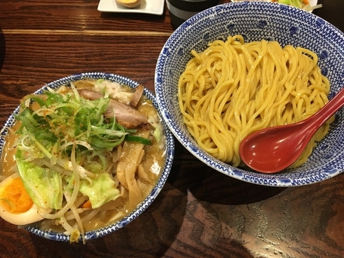 「味噌タンつけ麺 300g 大盛り無料 830円 味濃、脂多」@北のらーめん 美空の写真