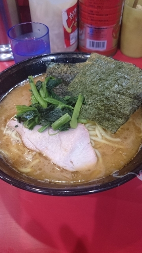「ラーメン中　800円」@家系総本山 ラーメン吉村家の写真