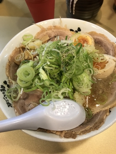 「醤油チャーシュー麺➕麺固め」@超ごってり麺 ごっつの写真