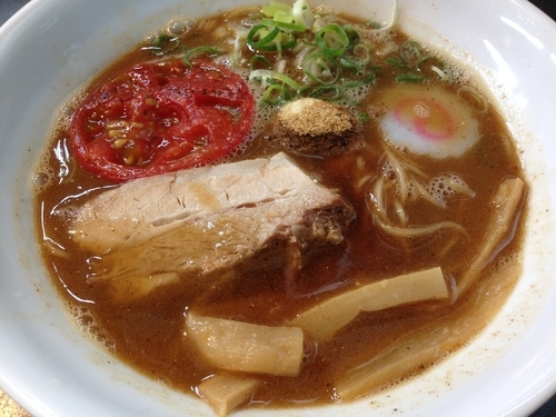 「太陽のローストトマトらぁめん　￥９３０」@仁麺魚の写真