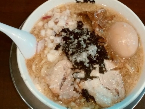 「中華そば＋煮玉子（中油）」@らーめん潤 亀戸店の写真