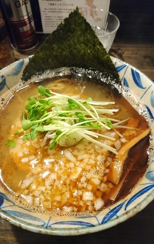 「焦がし焼きアゴらーめん」@燵家製麺の写真