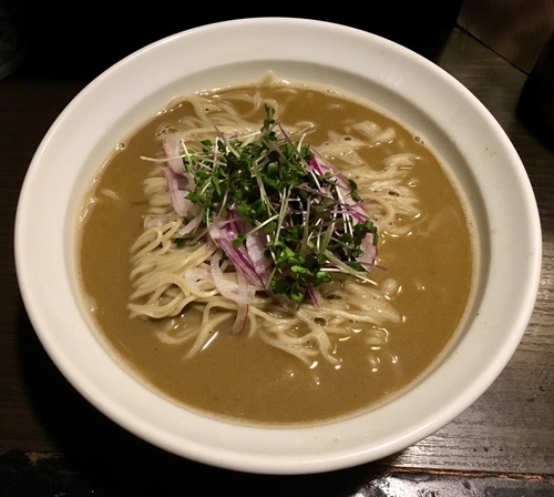 「冷やしカライーカ」@灰汁中華 丿貫 福富町本店の写真