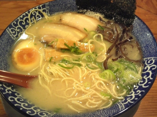 「博多とんこつ全部のせ￥720」@博多ラーメン鶴亀堂 鶴ヶ島店の写真