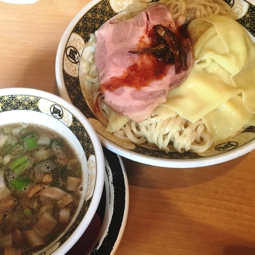 「煮干つけめん」@すごい煮干ラーメン凪 新宿ゴールデン街店 別館の写真
