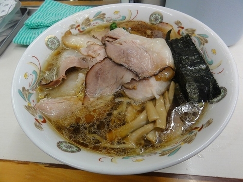 「青島チャーシュー大盛900円 麺硬め　チャーシュー100円」@青島食堂 秋葉原店の写真