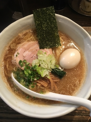 「醤油ラーメン」@RAMEN CiQUEの写真