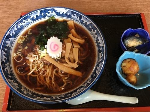 「ラーメン(650¥)」@八十八の写真