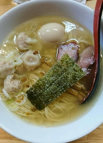 「わんたんそば 塩味 味玉」@支那そば なかじまの写真