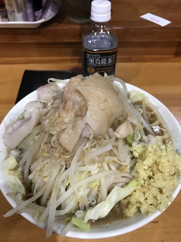 「ラーメン300g(アブラ、カラメ、ショウガ)」@ラーメン 滋悟郎の写真