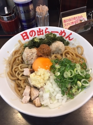 「ガッツ麺ＤＸ　820円（並・大同一料金）」@日の出らーめん 横浜桜木町本店の写真