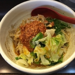 汁なし担々麺