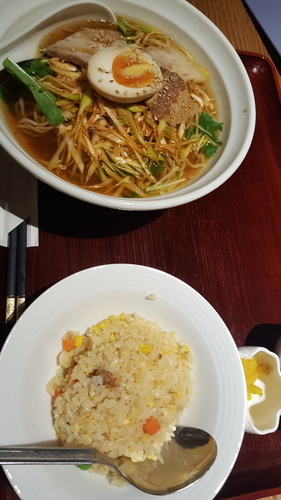 「日替わりランチＢ（ラーメン＋半チャーハン）」@珍宴の写真