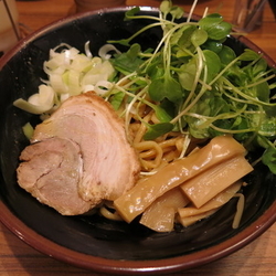 濃厚辛シビごま冷やしまぜそば（期間限定）：780円