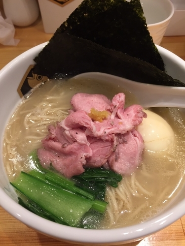 「特製真鯛らーめん」@真鯛らーめん 麺魚の写真