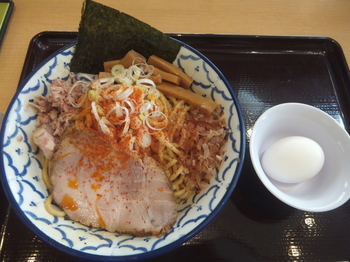 「温玉油そば830円(柏ランパス7で540円)」@兎に角 another leafの写真