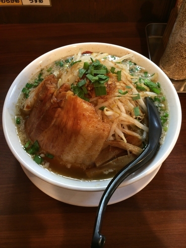 「コッテリ塩らぁめん 720円」@らあめん一撃 松戸駅前店の写真