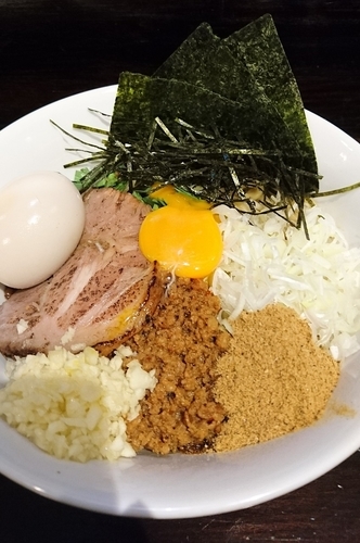 「台湾混ぜそば」@自家製麺ほうきぼし 神田店の写真