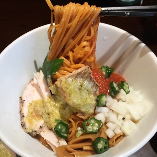 「鮭とマと男と女920円+ビール550円」@麺や 蒼 AOIの写真