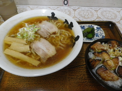 「支那そば＋肉ミニ丼」@大笑家の写真