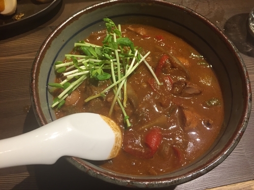 「チキンと夏野菜カレーラーメン(ほんいつ)」@拉麺5510の写真