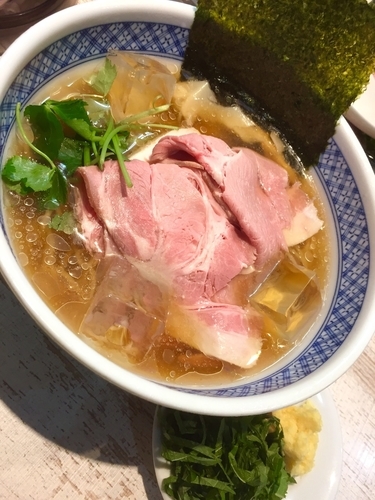 「【気まぐれ限定】冷し煮干しそば ￥850」@中華そば 四つ葉の写真