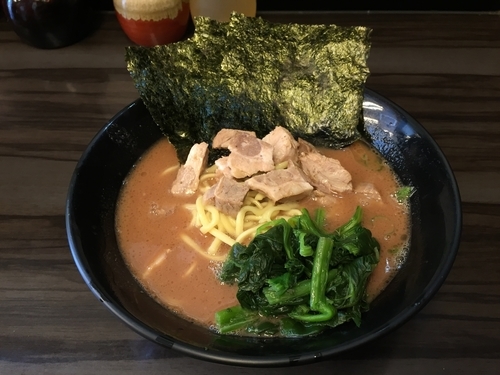 「朝ラー（並盛）」@横浜家系らーめん 武術家の写真