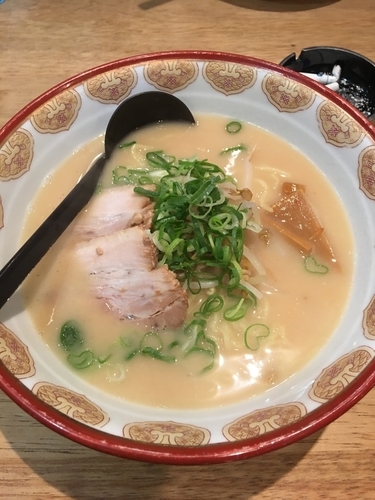 「豚骨ラーメン」@天下第一 門真店の写真