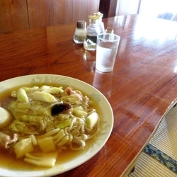 バン麺（830円）