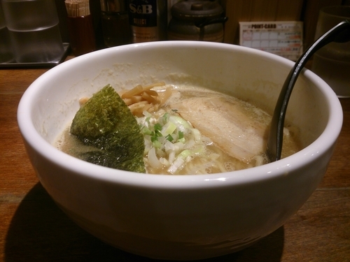 「中華そば」@麺屋 みちしるべ つつじヶ丘店の写真