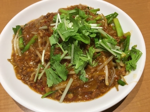 「辣肉醤麺」@味仙 JR名古屋駅店の写真