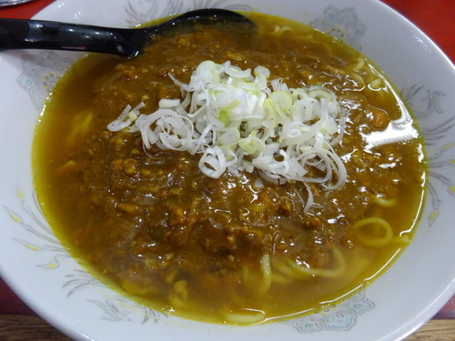「ラーメン 350円 ＋ カレーのルー 200円」@らーめん ほん田の写真