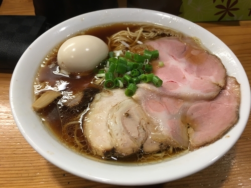 「特製中華そば」@麺や 新倉の写真