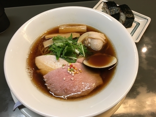 「しょうゆらぁ麺＋はまぐり」@らぁめん登里勝の写真