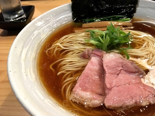 「大辛口雪鶴ブラック＋らぁ麺（醤油）」@麺屋 さくら井の写真
