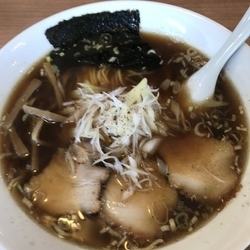 醤油ラーメン➕大盛➕麺固め