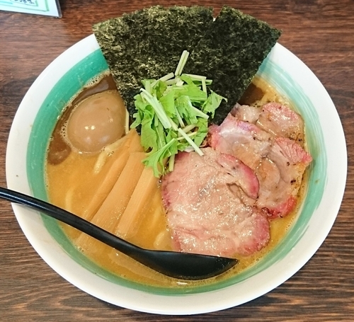 「特らぁめん」@自家製麺 麺屋 利八の写真