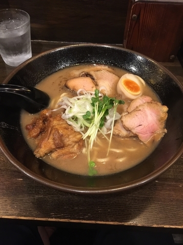 「和風とんこつチャーシュー麺」@綿麺の写真