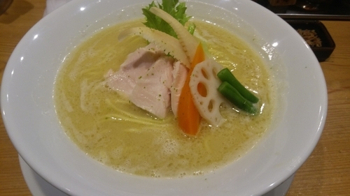 「鶏白湯そば」@銀座 篝の写真