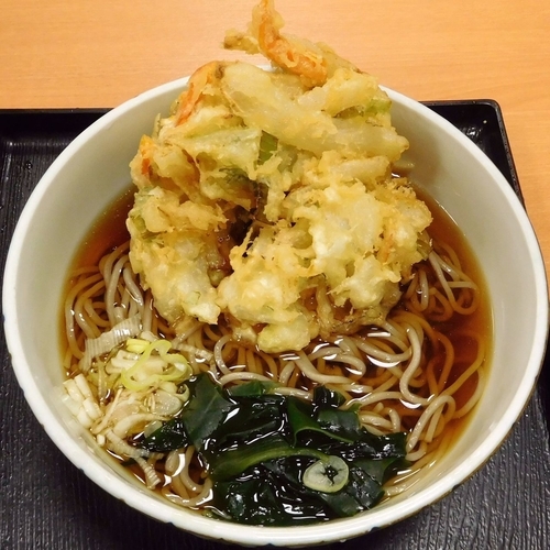 「かき揚げそば（400円）」@高幡そば 高幡不動店の写真