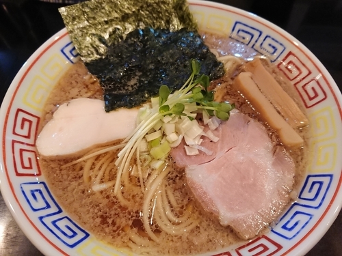 「背脂煮干そば」@人力俥の写真