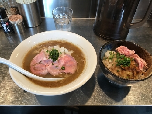 「煮干カレーハイブリッド」@さんじの写真