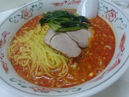 「たんたんめん600円＋ちょっと大盛50円」@山水苑の写真