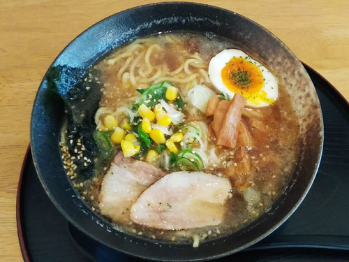 「背油醤油ラーメン（630円）」@ふるたちばなの写真
