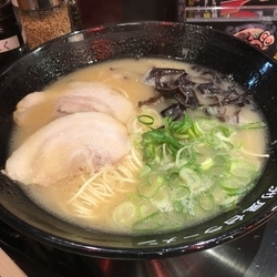 とんこつラーメン