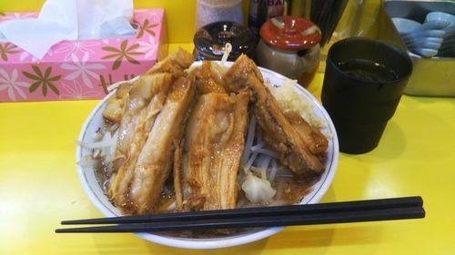 「二郎系チャーシューラーメン（固め・濃め）」@大黒家 岸谷店の写真