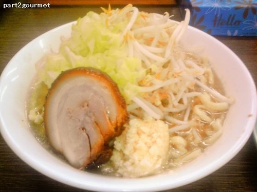 「正油ラーメン(並) 「ニンニク」(750円)」@らーめん 旭郎山の写真