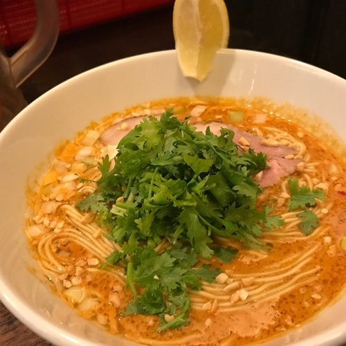 「真夏のパクチー坦々麺(パクチー増し)」@麬にかけろ 中崎壱丁 中崎商店會1-6-18号ラーメンの写真