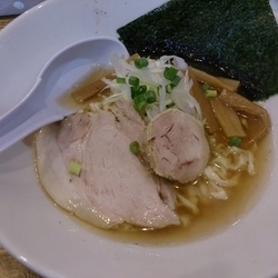鶏清湯の自家製麺